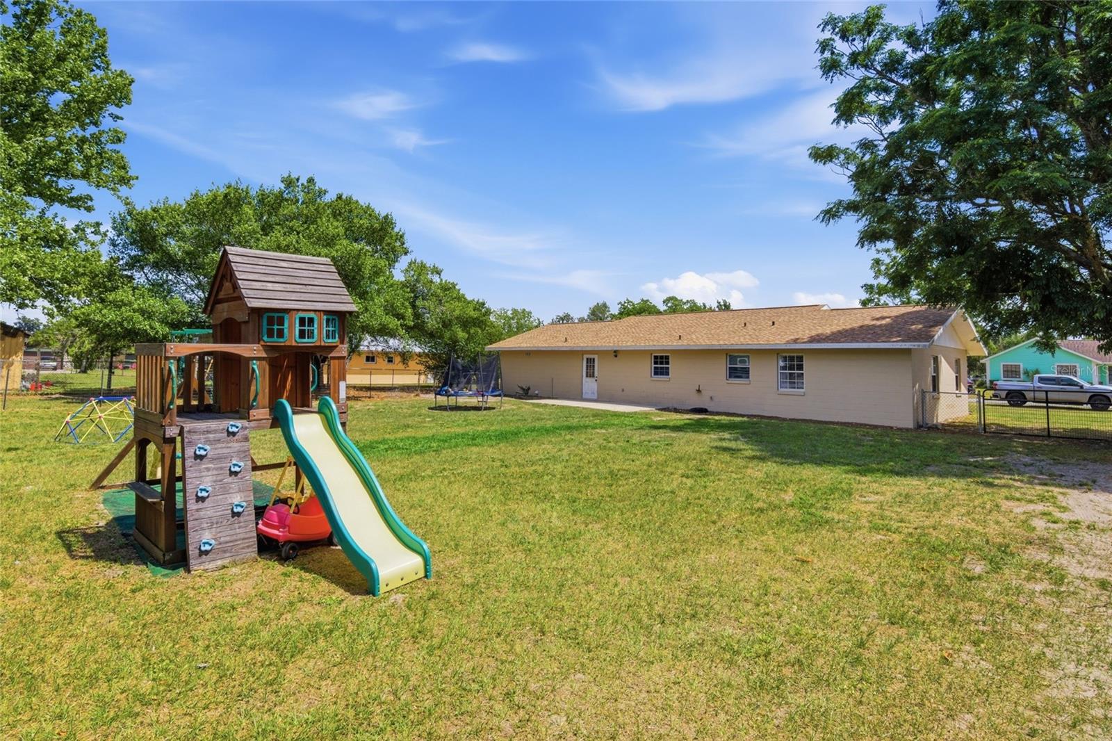 Image 19 of 24 For 212 Jumper Drive S