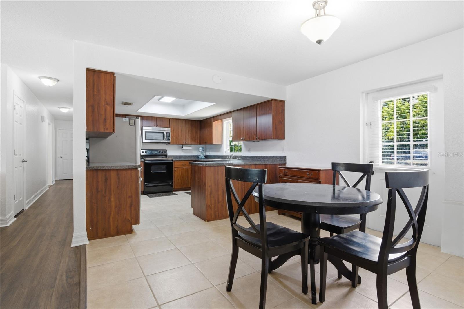 Image 4 of 24 For 212 Jumper Drive S