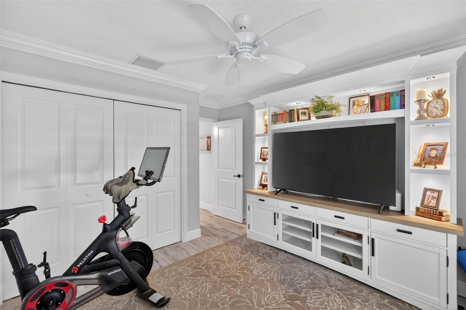 Image 37 of 77 For 4274 Cassandra Court
