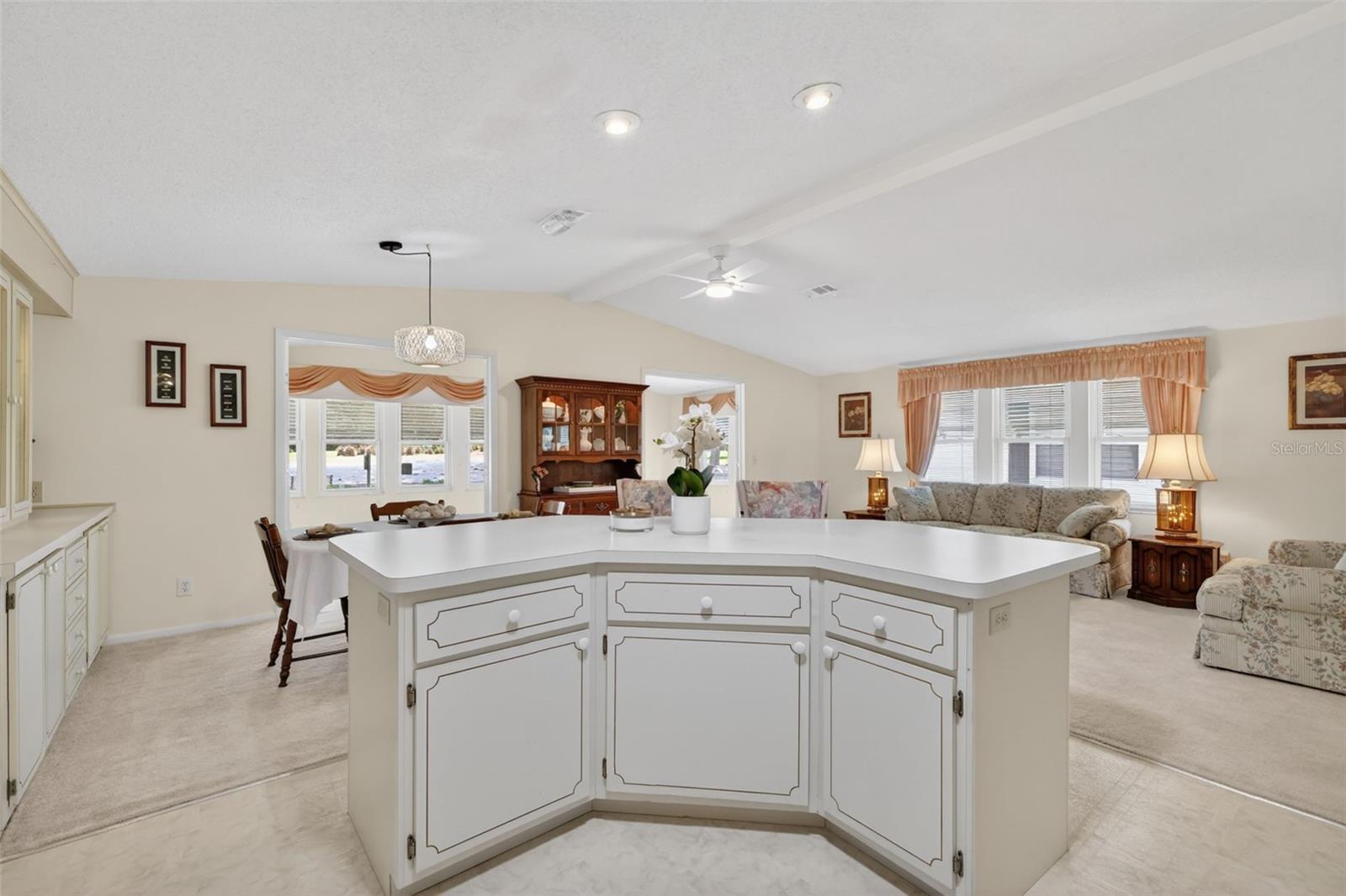 Image 10 of 44 For 706 Tangerine Drive