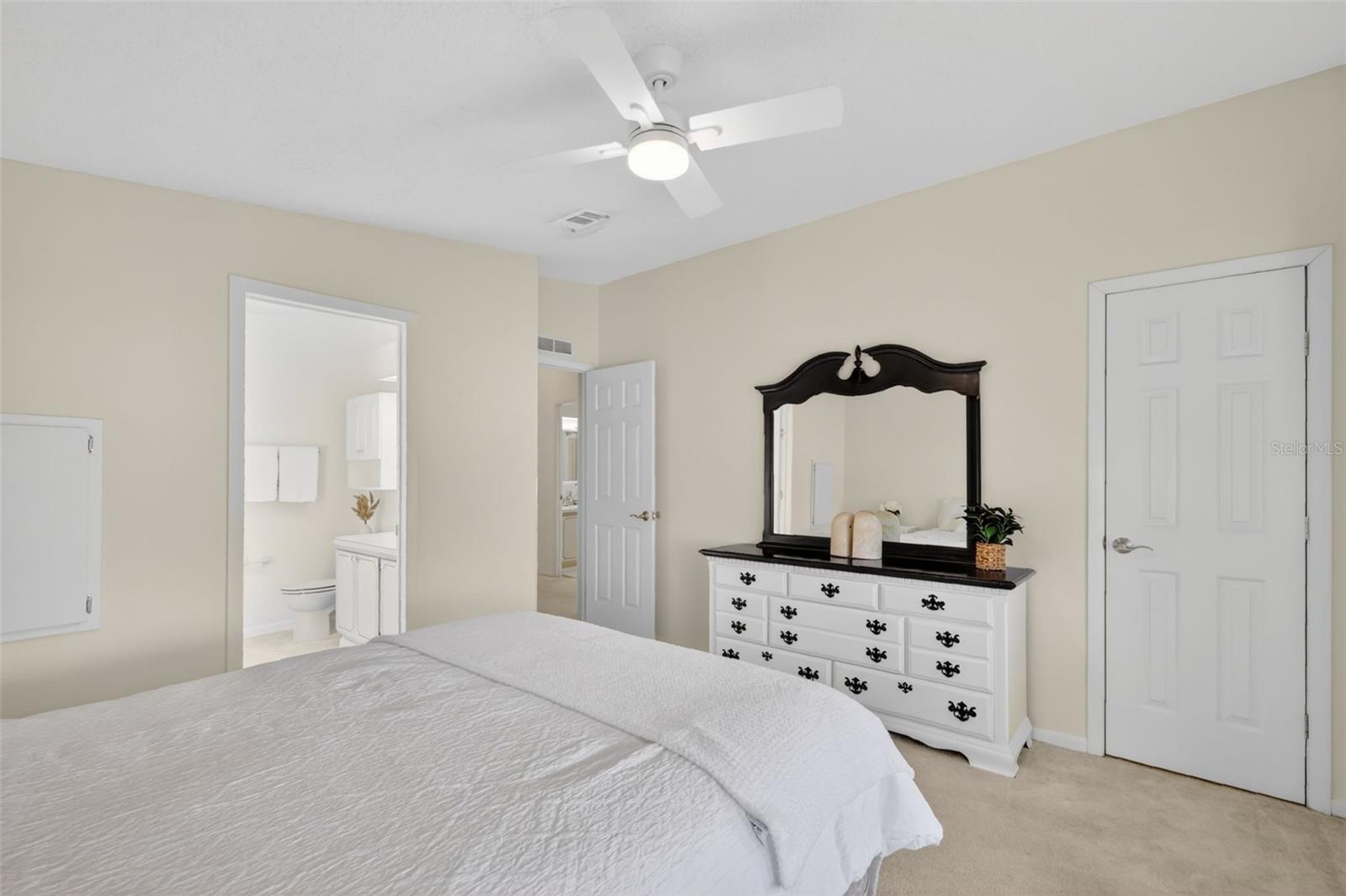 Image 20 of 44 For 706 Tangerine Drive