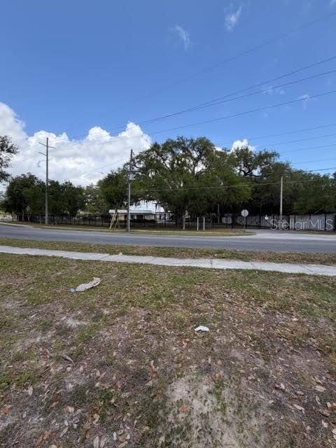 Image 7 of 13 For 451 Rolling Acres Road