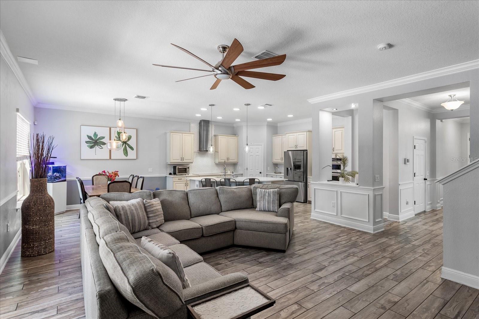 Image 10 of 31 For 12688 Salomon Cove Drive