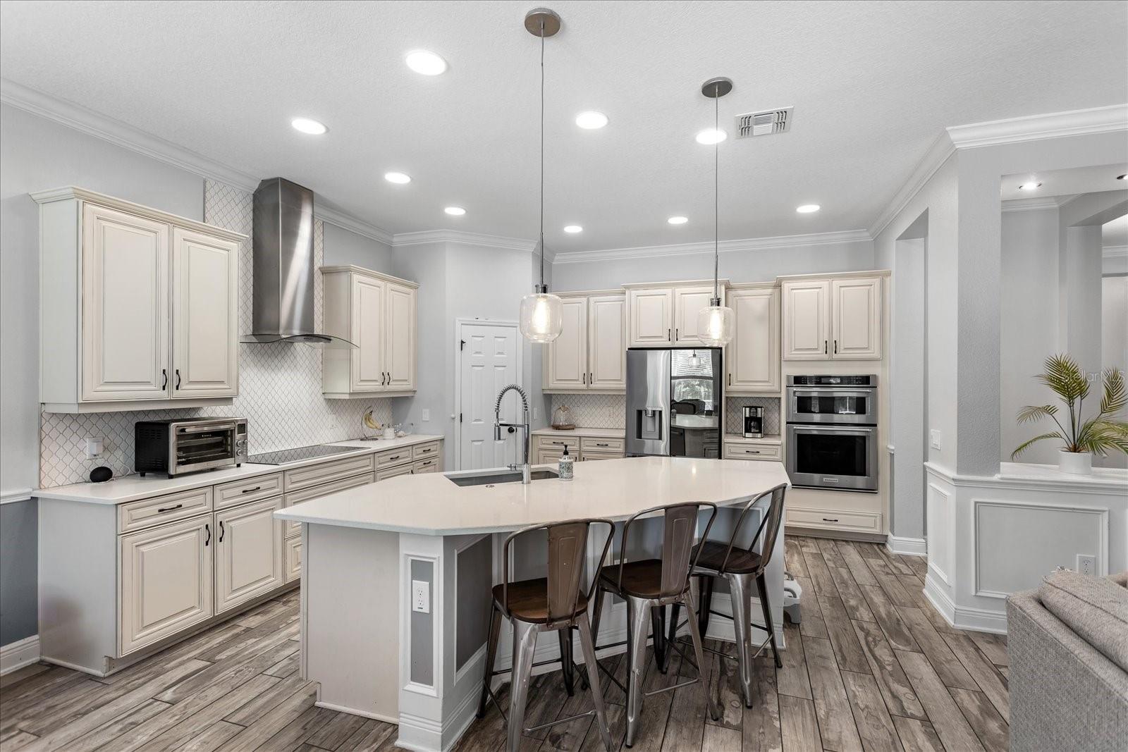 Image 11 of 31 For 12688 Salomon Cove Drive