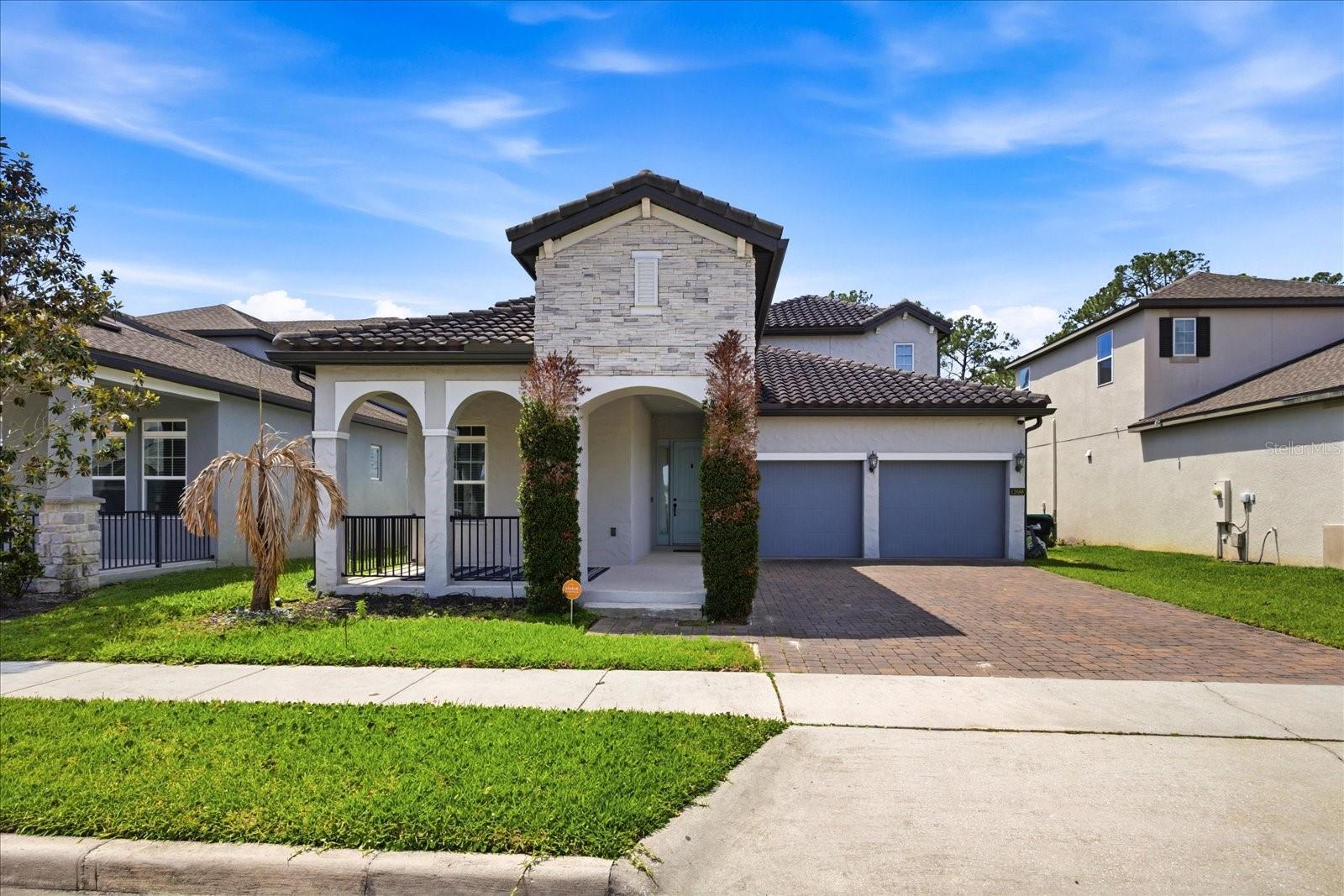 Image 3 of 31 For 12688 Salomon Cove Drive