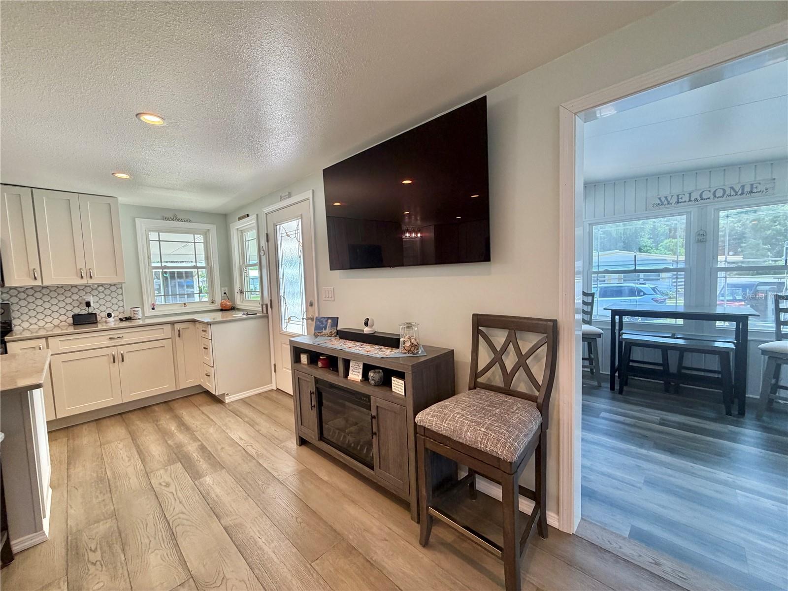 Image 15 of 60 For 121 Tamarisk Way