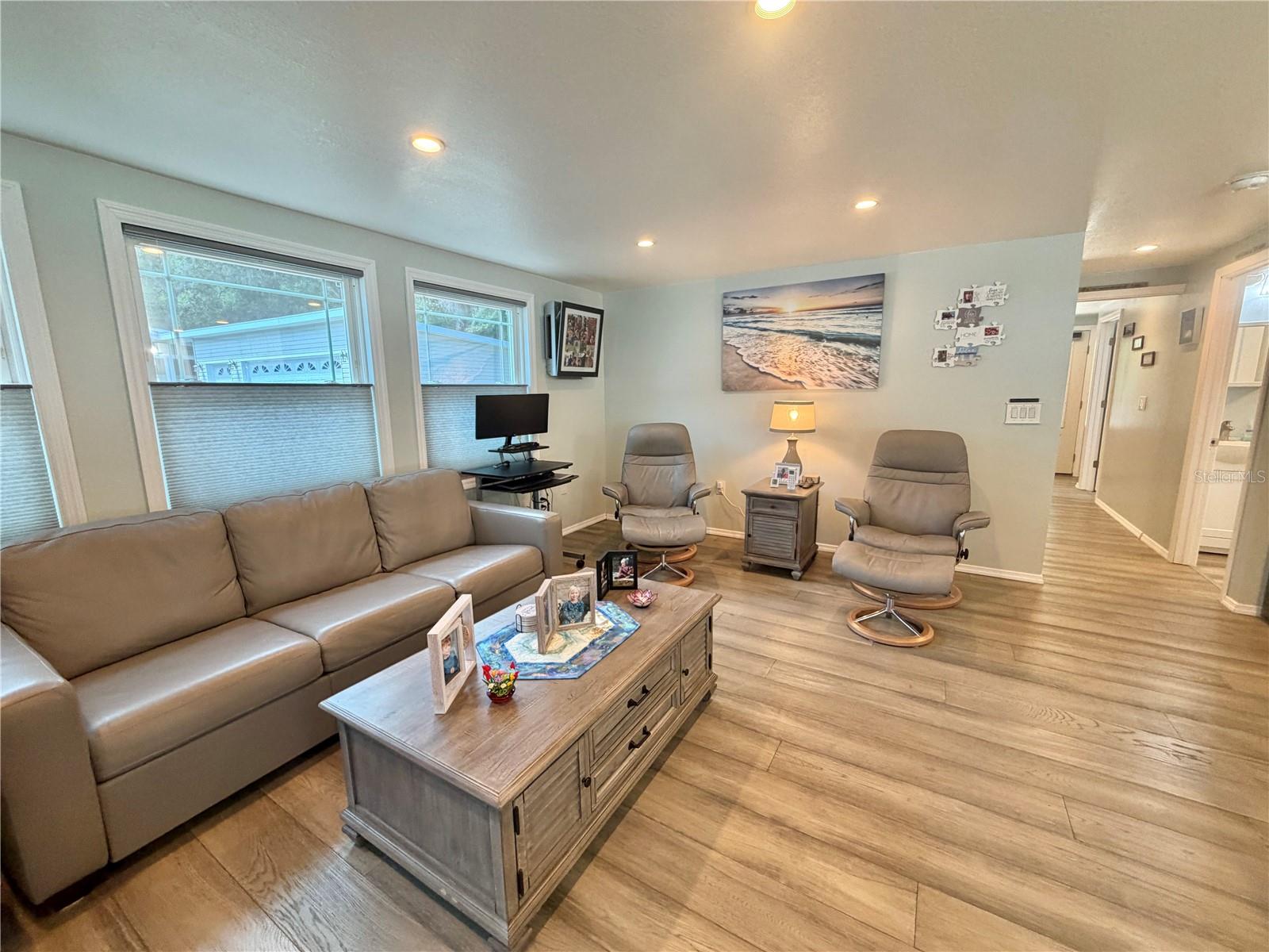 Image 2 of 60 For 121 Tamarisk Way