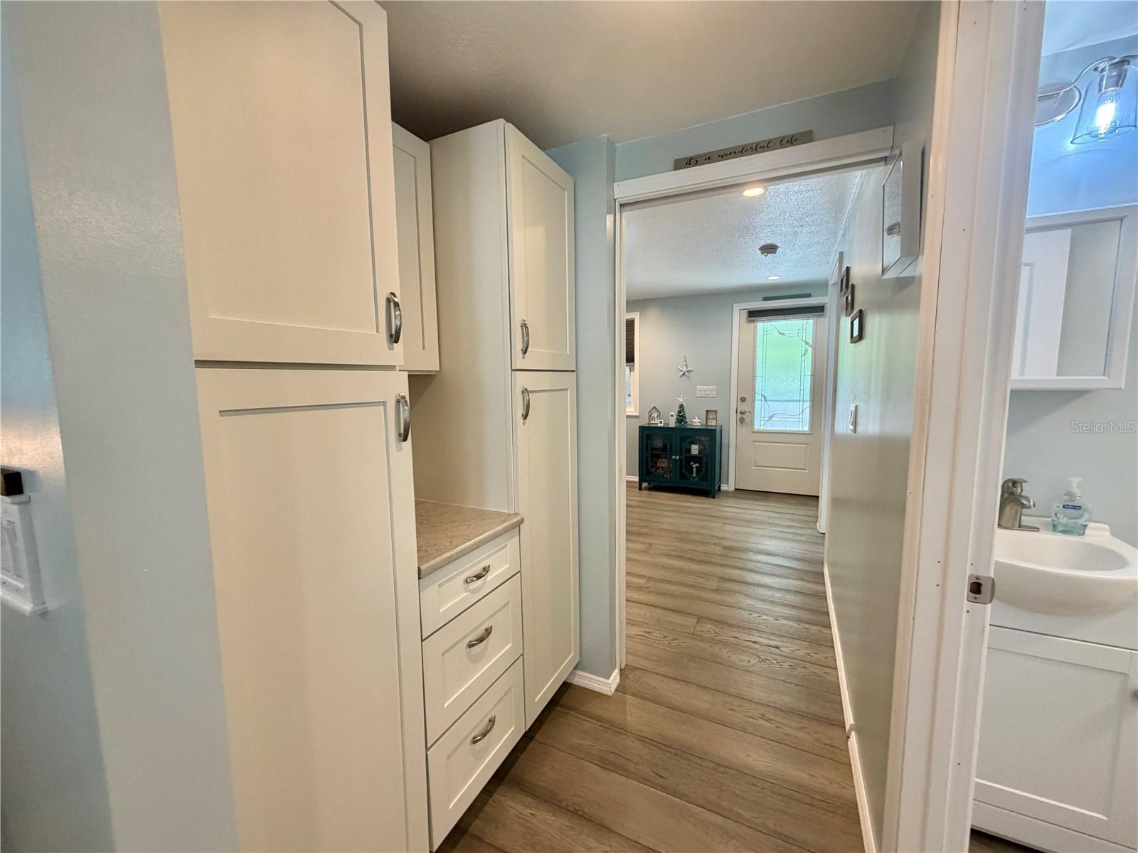 Image 21 of 60 For 121 Tamarisk Way