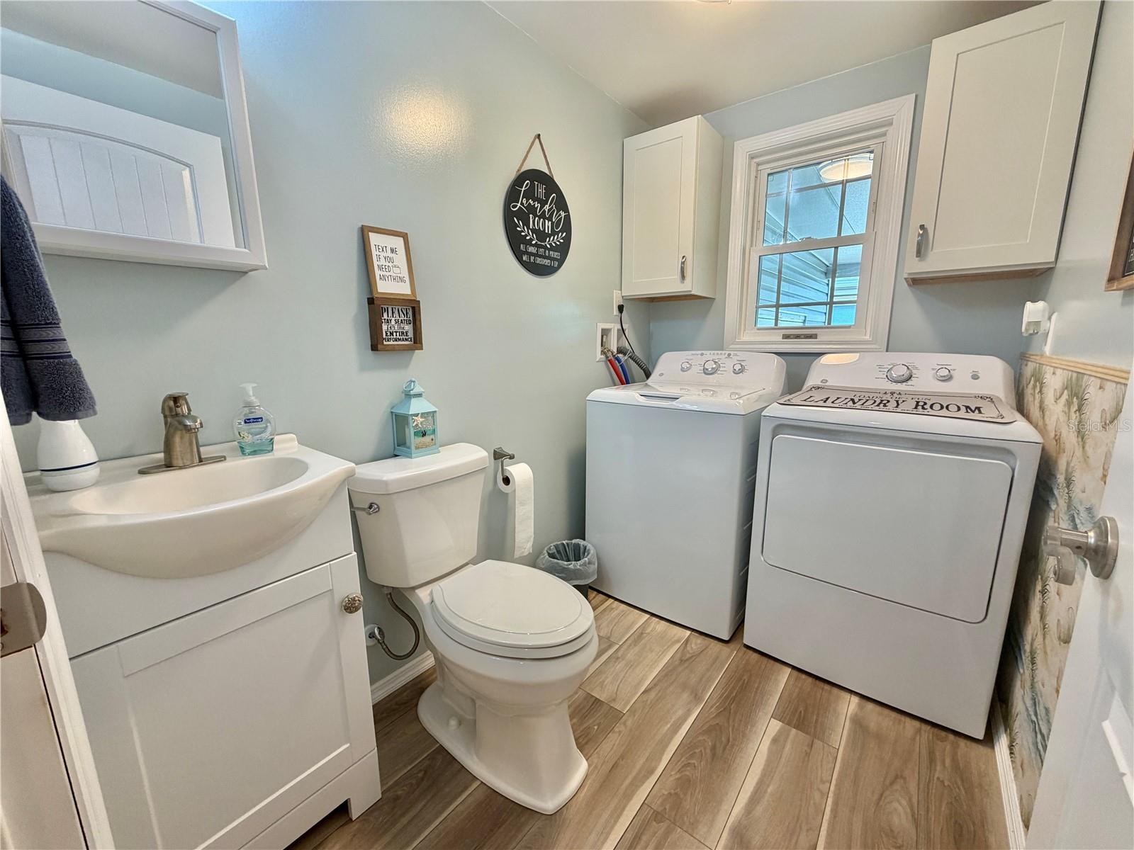 Image 23 of 60 For 121 Tamarisk Way