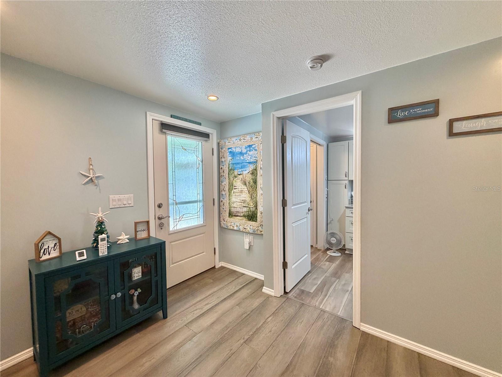 Image 37 of 60 For 121 Tamarisk Way