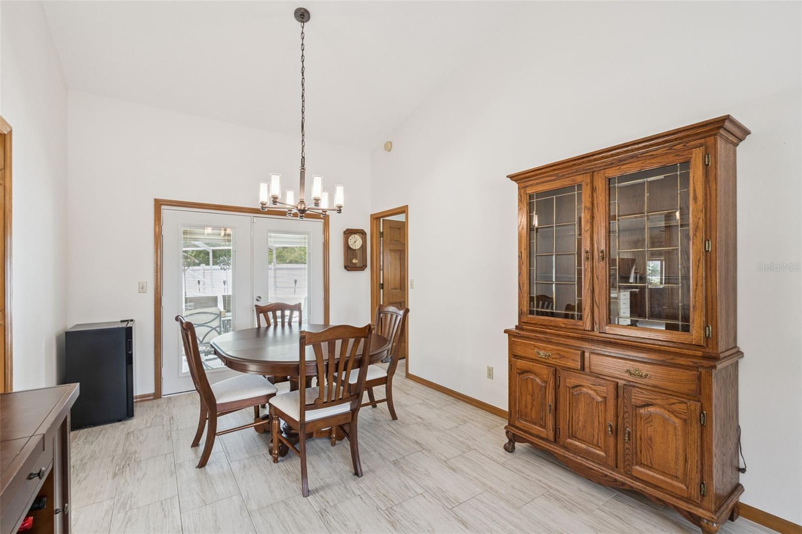 Image 11 of 50 For 33939 Valencia Drive