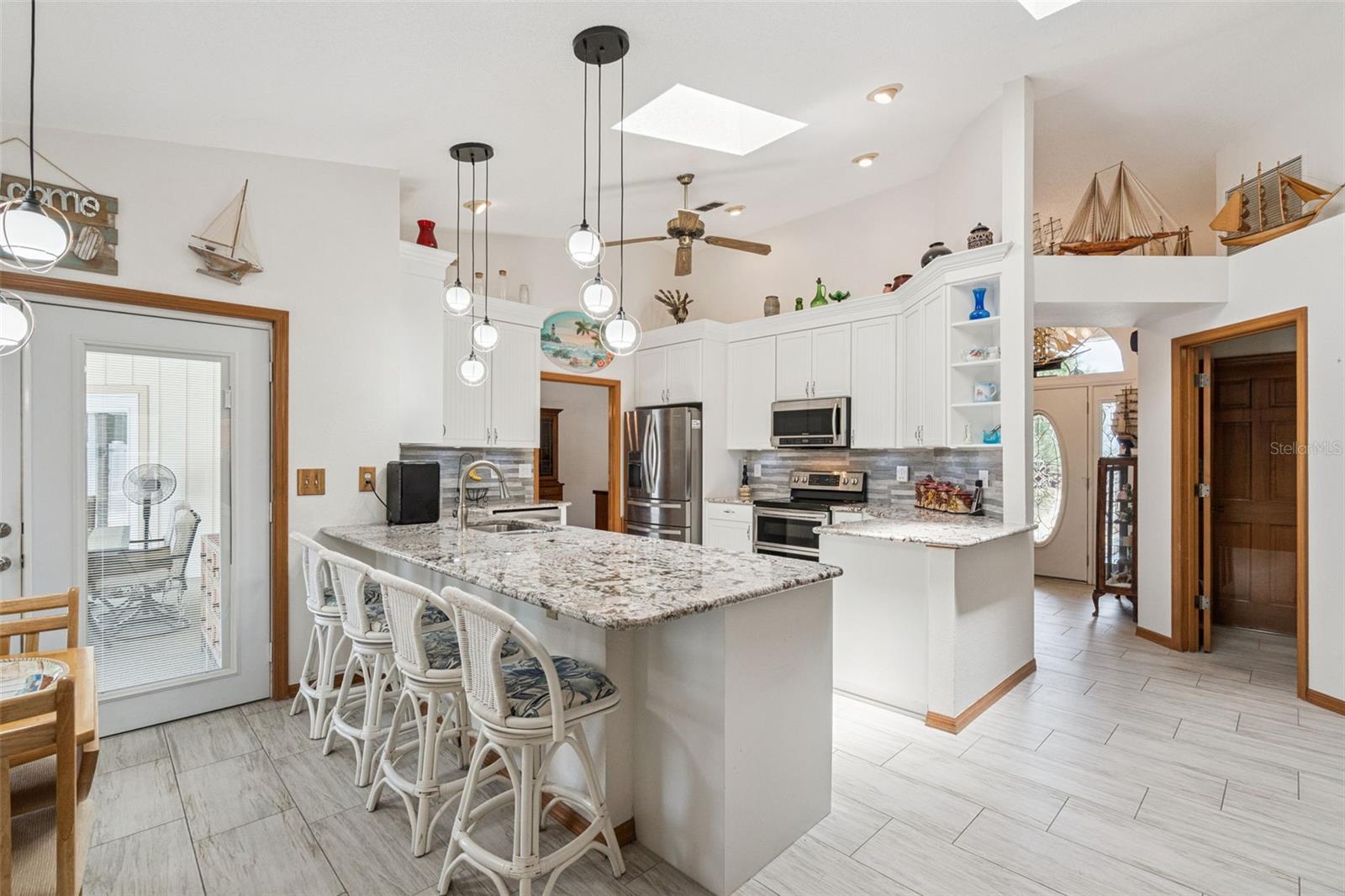 Image 18 of 50 For 33939 Valencia Drive