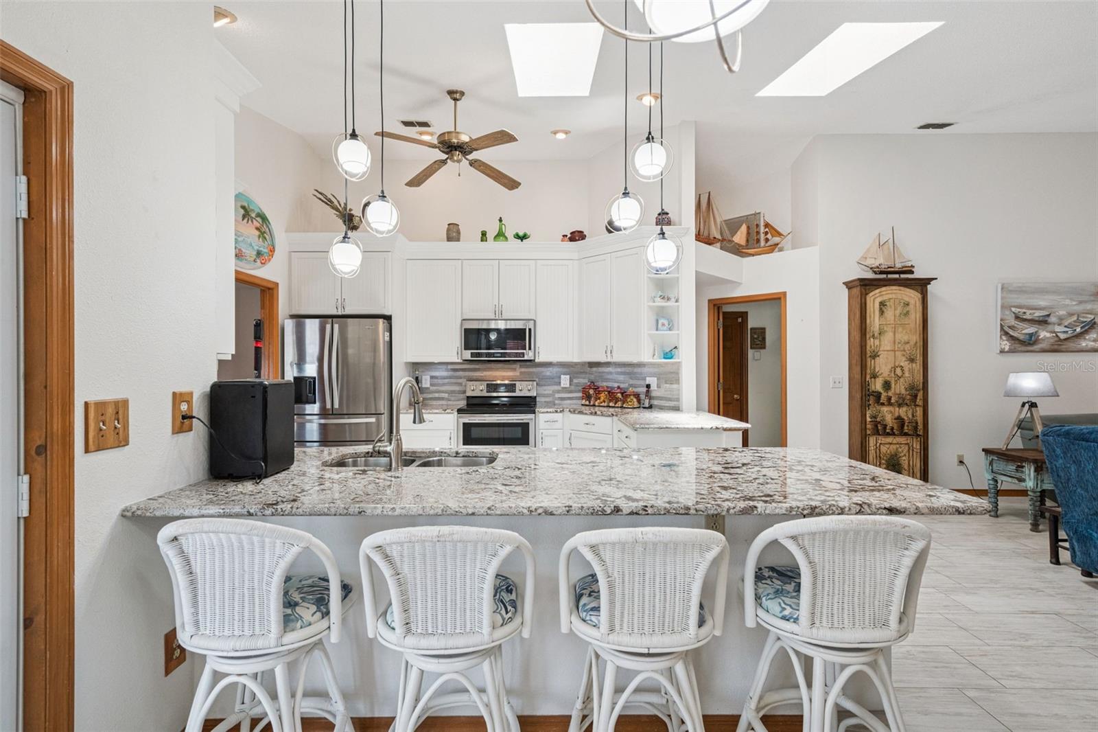 Image 9 of 50 For 33939 Valencia Drive