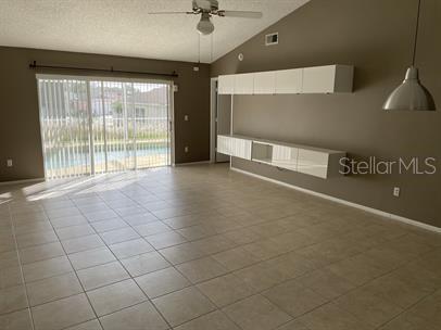 Image 3 of 4 For 3041 Bloomsbury Drive