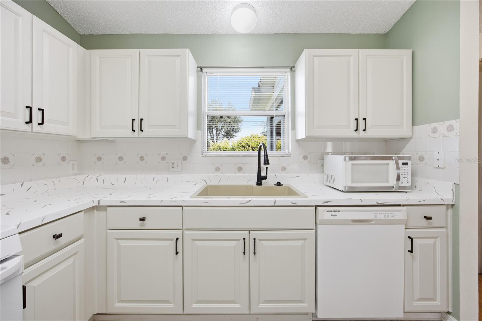 Image 14 of 46 For 17705 93rd Hawthorne Avenue