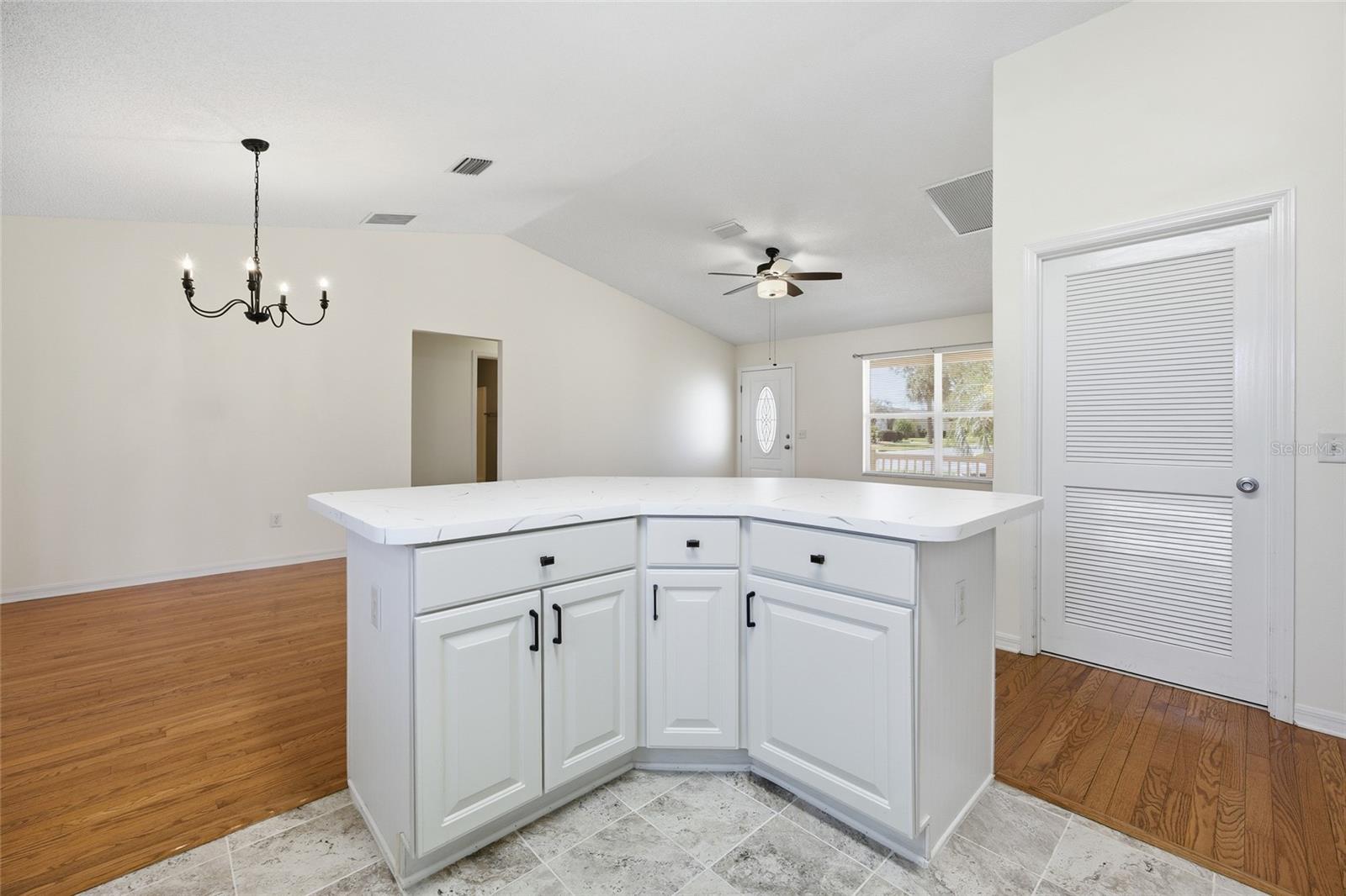 Image 16 of 46 For 17705 93rd Hawthorne Avenue