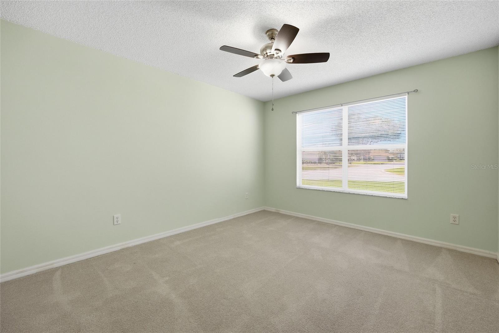 Image 17 of 46 For 17705 93rd Hawthorne Avenue