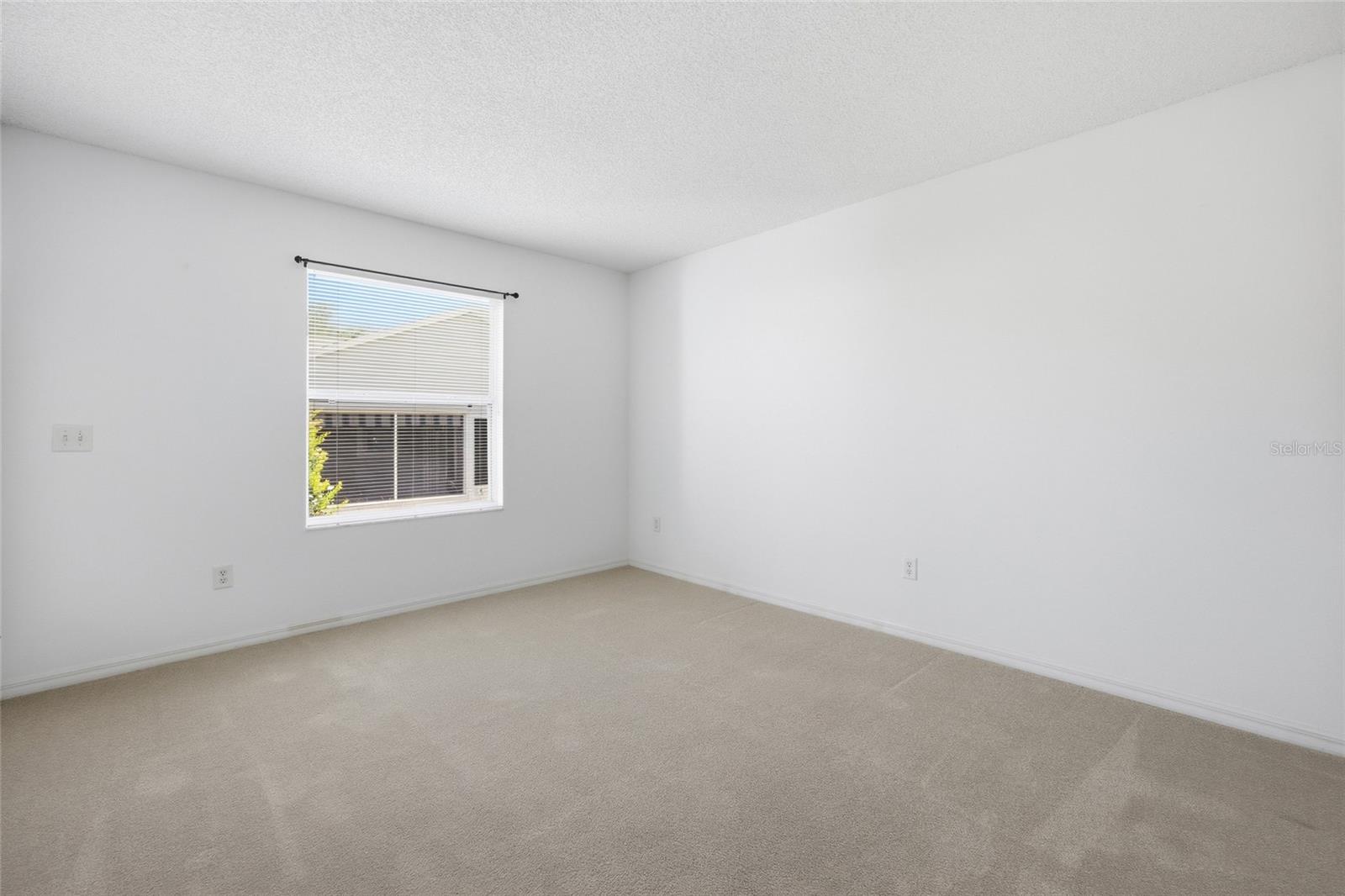 Image 20 of 46 For 17705 93rd Hawthorne Avenue