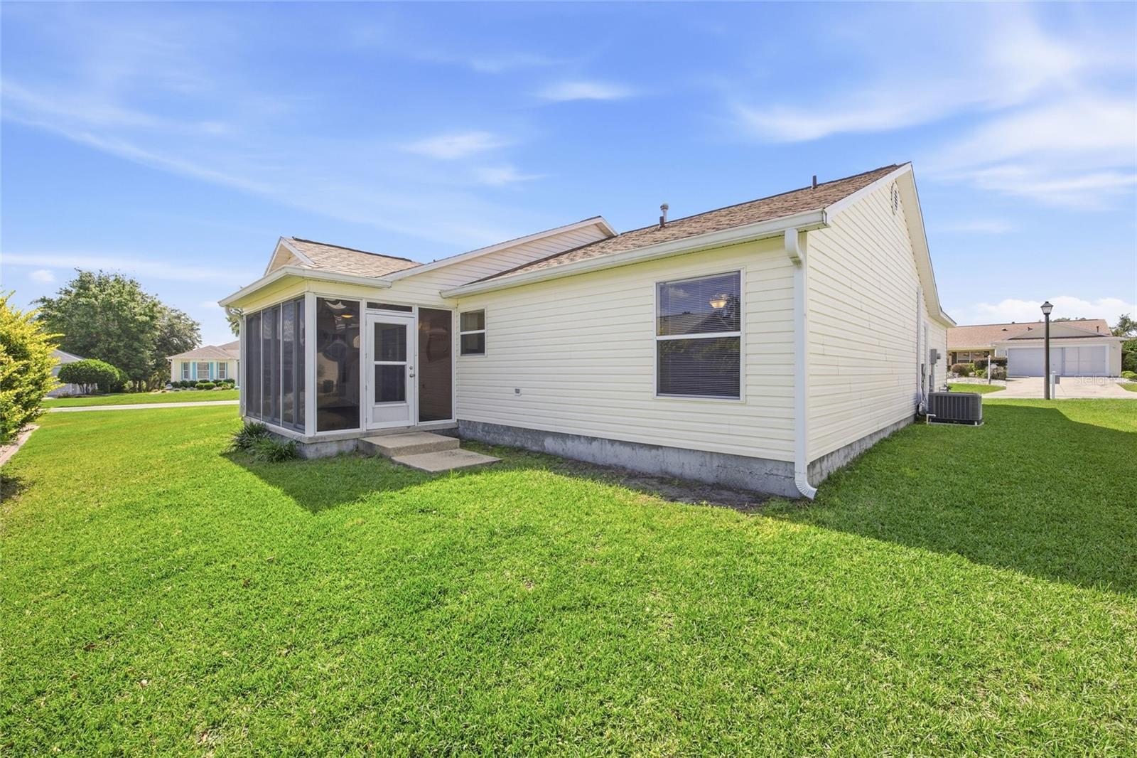 Image 34 of 46 For 17705 93rd Hawthorne Avenue