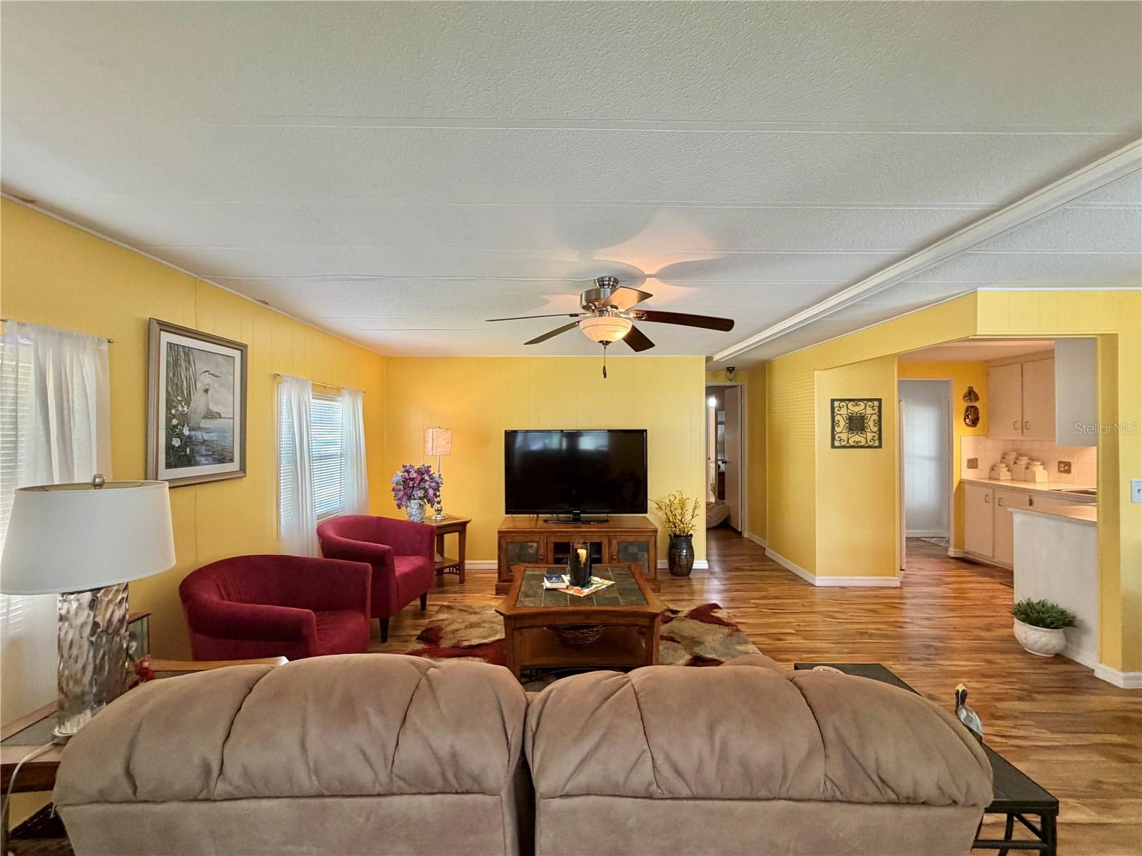 Image 11 of 47 For 126 Chestnut Street