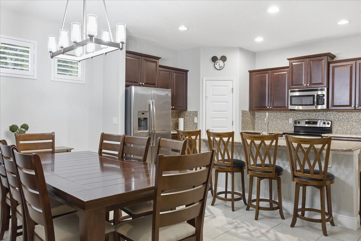 Image 18 of 53 For 8721 Bayview Crossing Drive