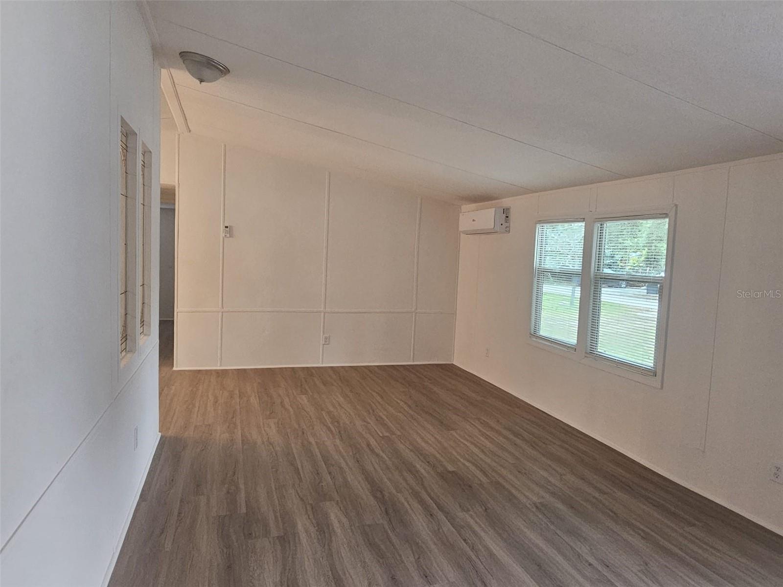 Image 4 of 25 For 6519 23rd Avenue