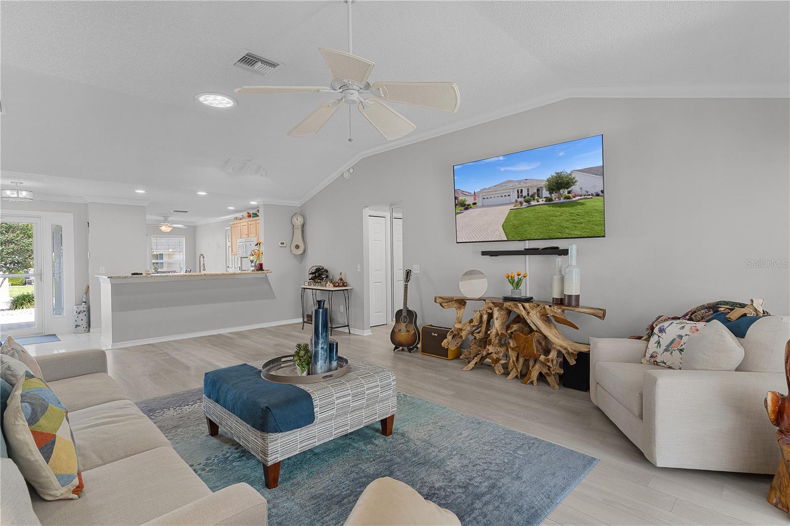 Image 9 of 63 For 16689 78th Live Oak Avenue