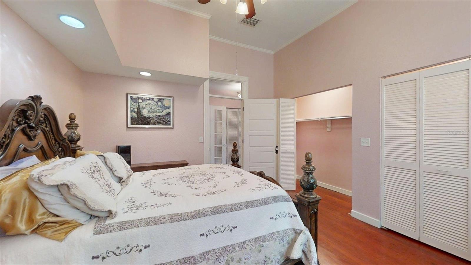 Image 12 of 82 For 805 Fort King Street