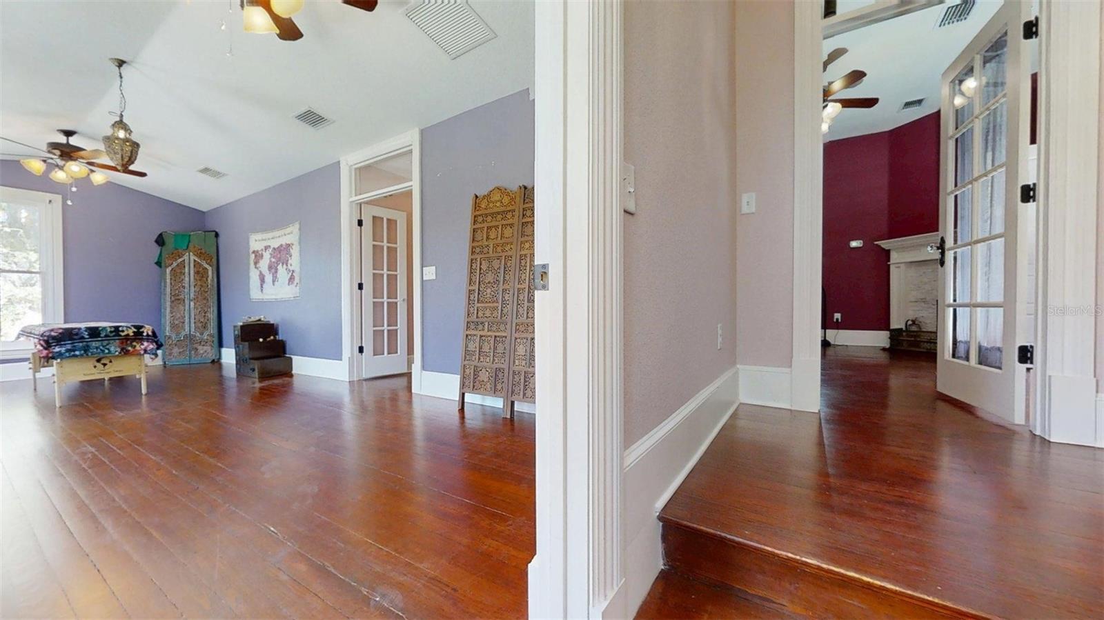 Image 3 of 82 For 805 Fort King Street