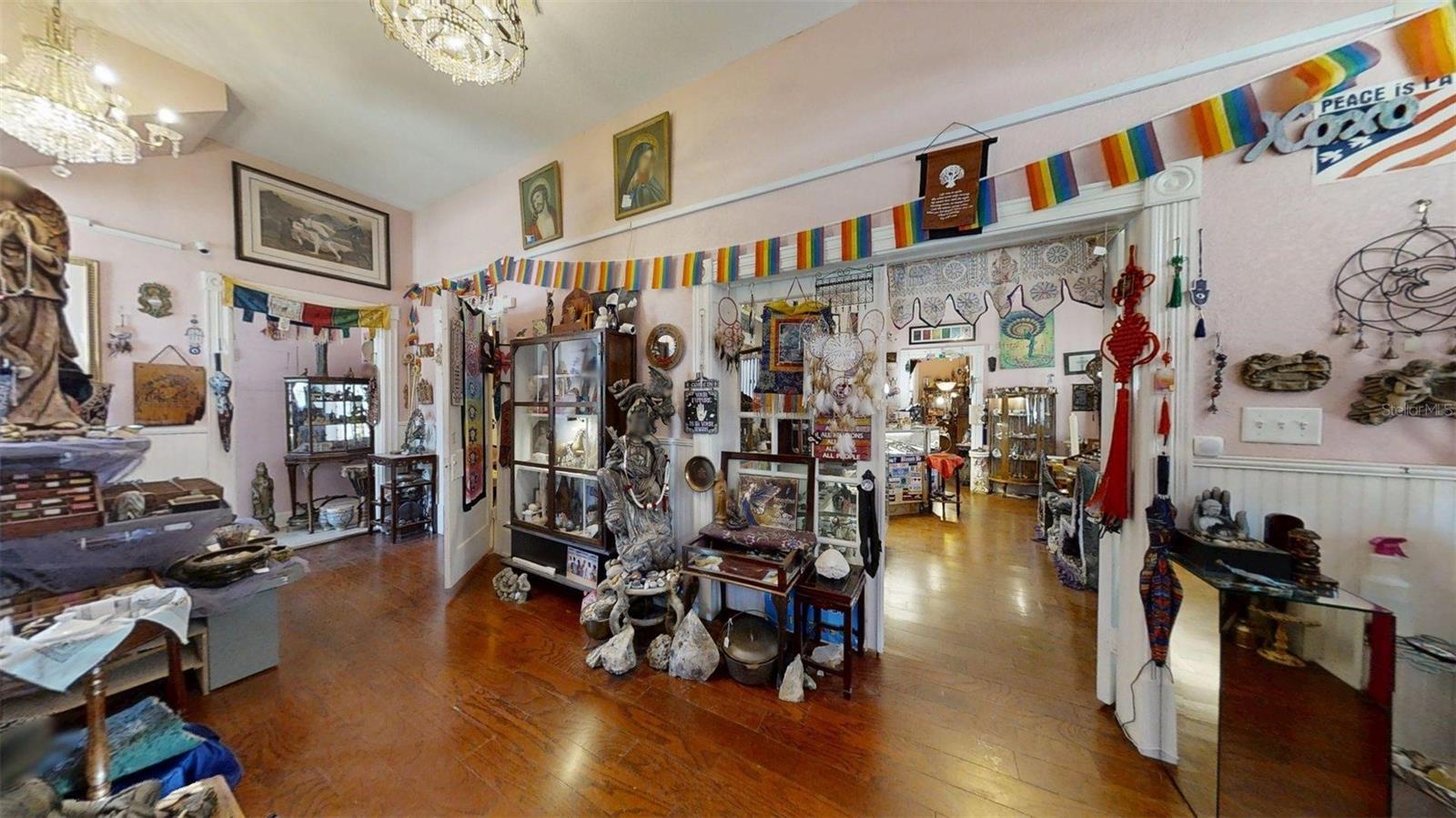Image 33 of 82 For 805 Fort King Street