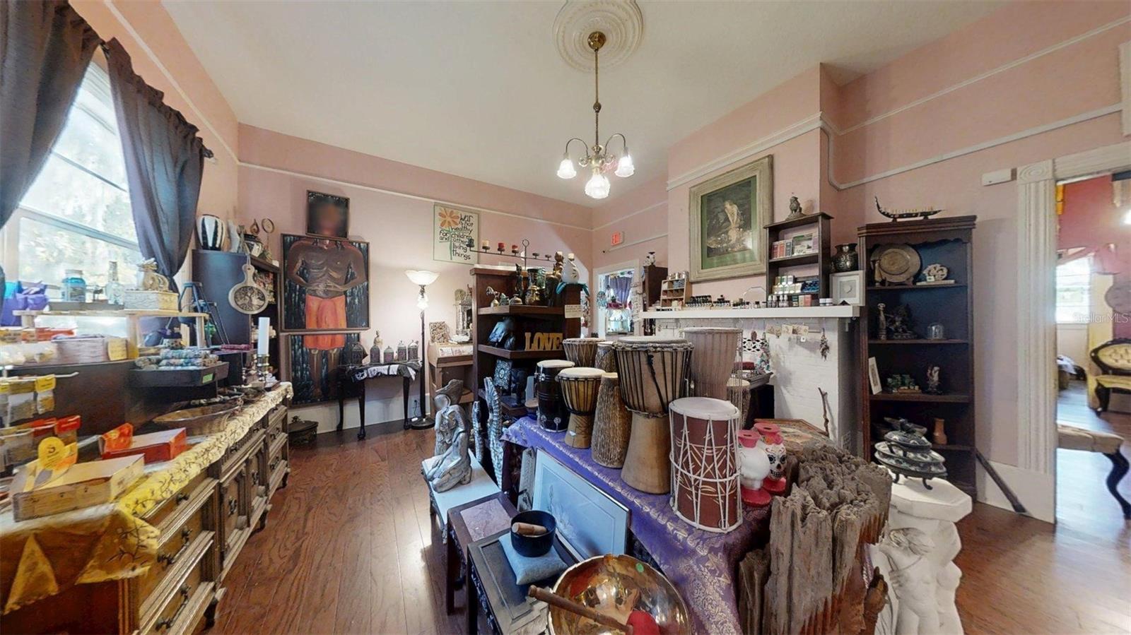 Image 42 of 82 For 805 Fort King Street