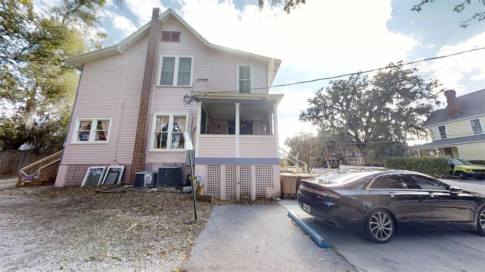 Image 70 of 82 For 805 Fort King Street