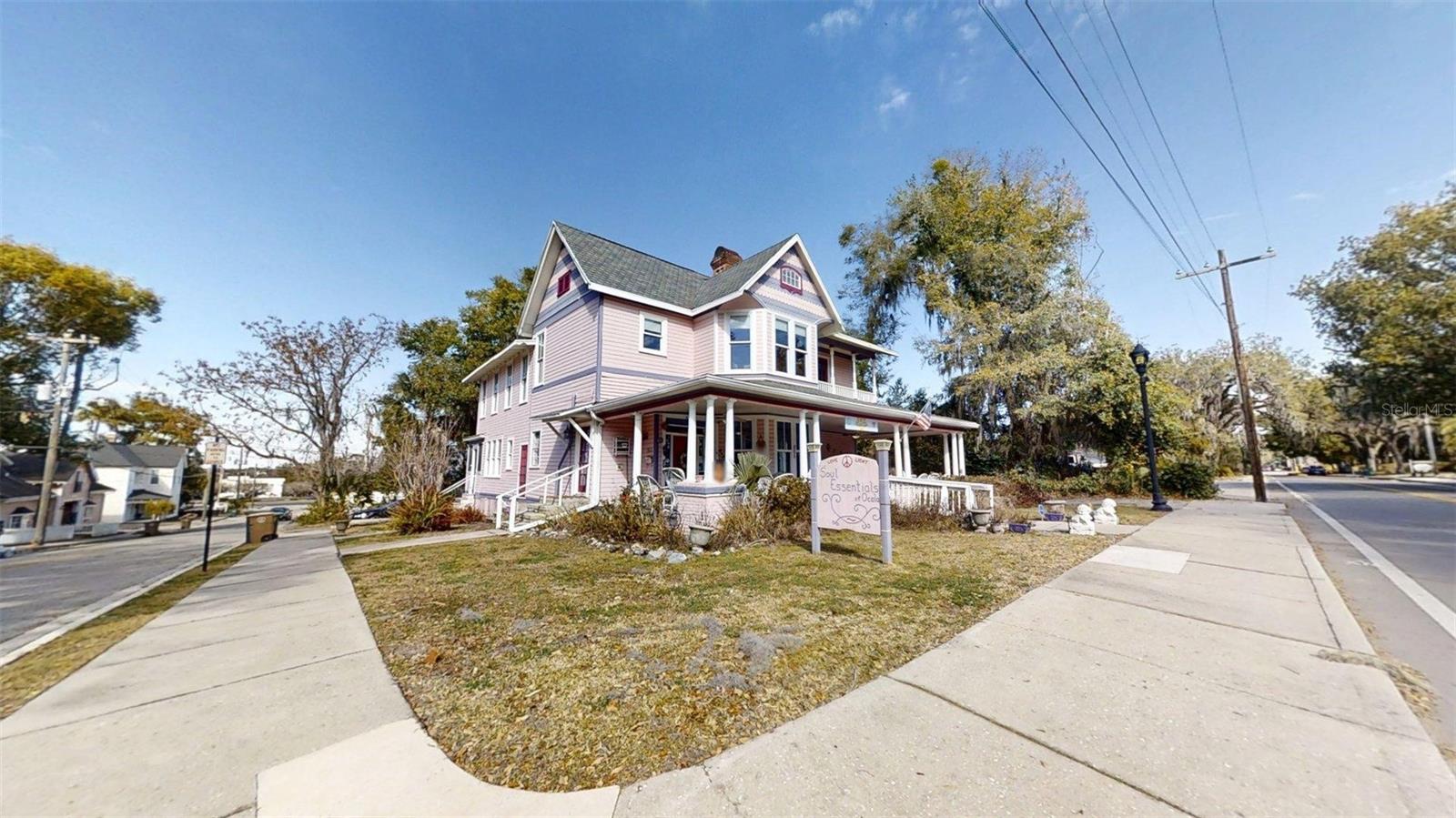 Image 74 of 82 For 805 Fort King Street