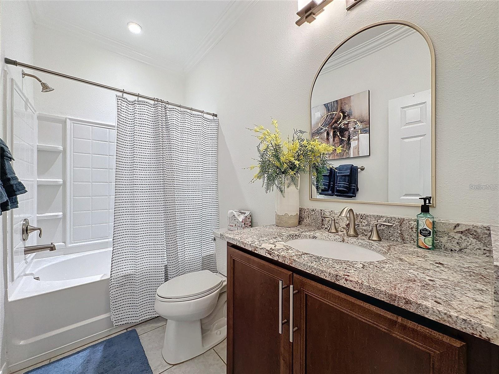 Image 16 of 45 For 209 Silver Maple Road
