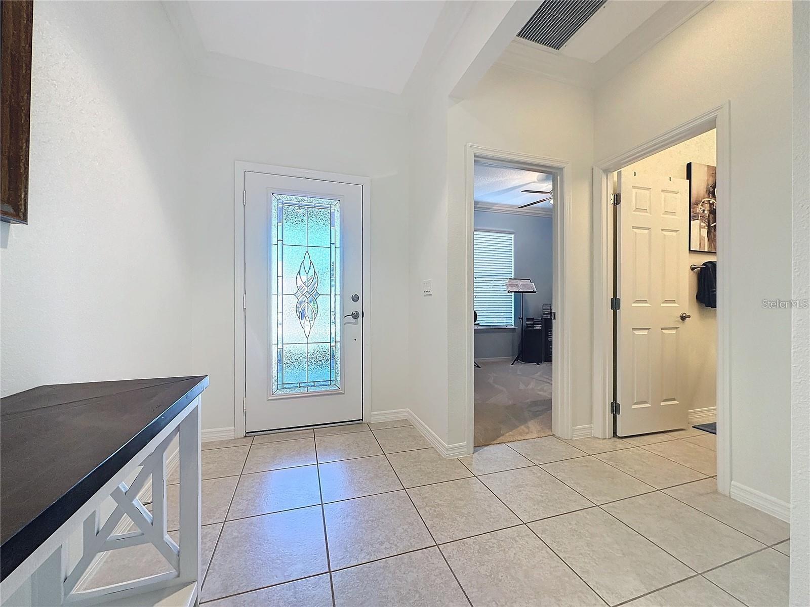 Image 2 of 45 For 209 Silver Maple Road