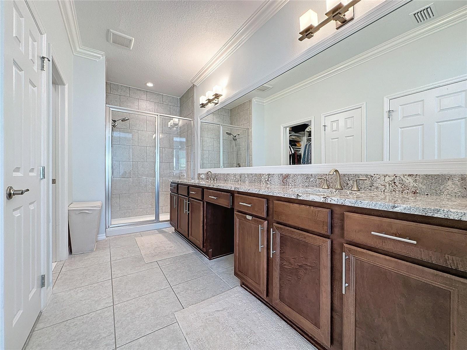 Image 21 of 45 For 209 Silver Maple Road