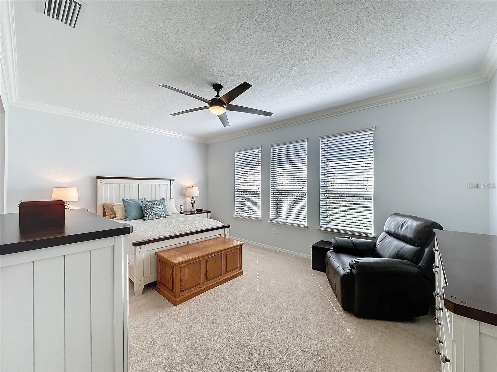 Image 23 of 45 For 209 Silver Maple Road