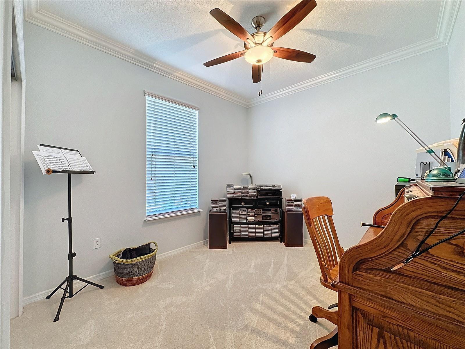 Image 24 of 45 For 209 Silver Maple Road