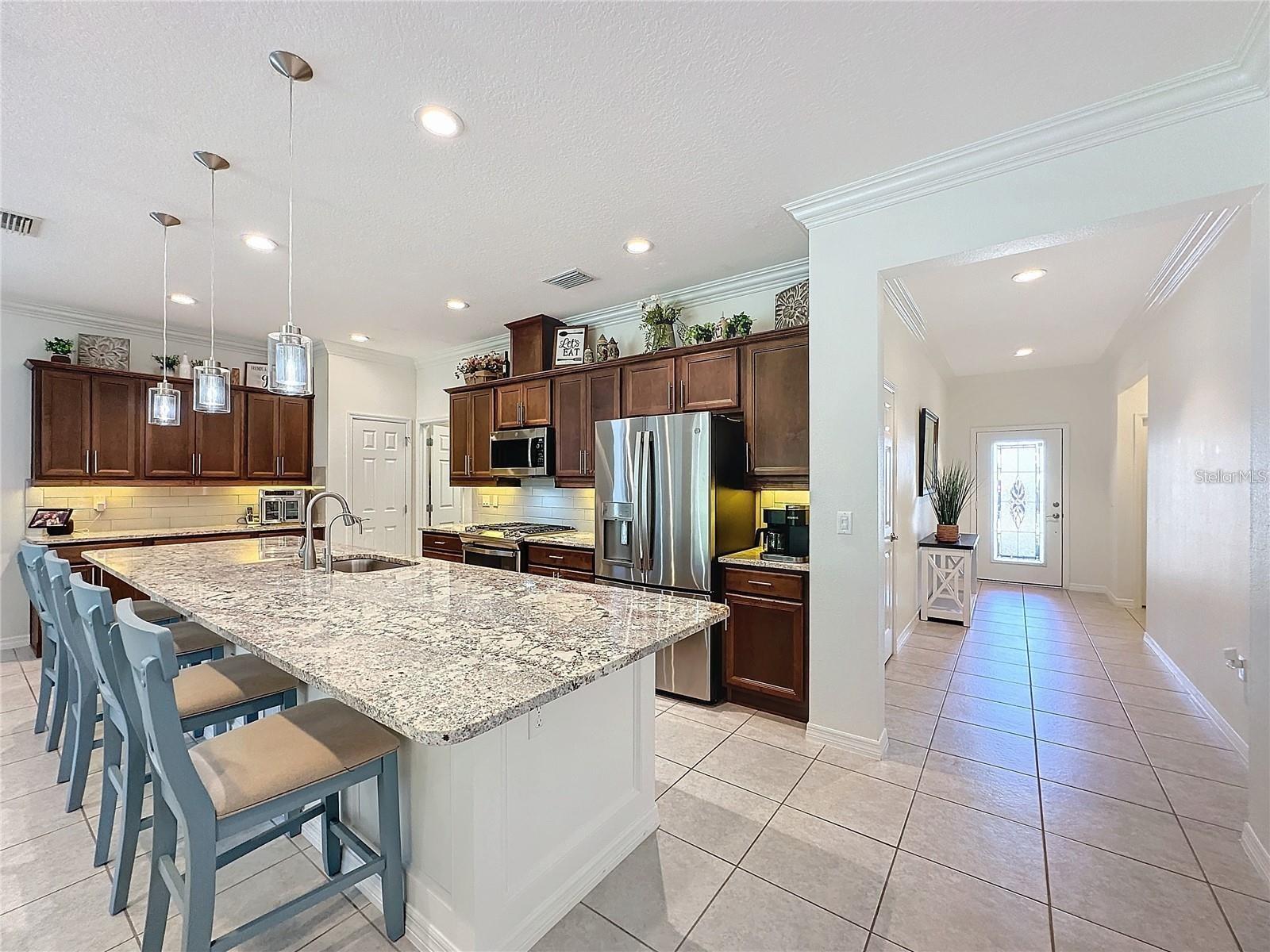 Image 7 of 45 For 209 Silver Maple Road