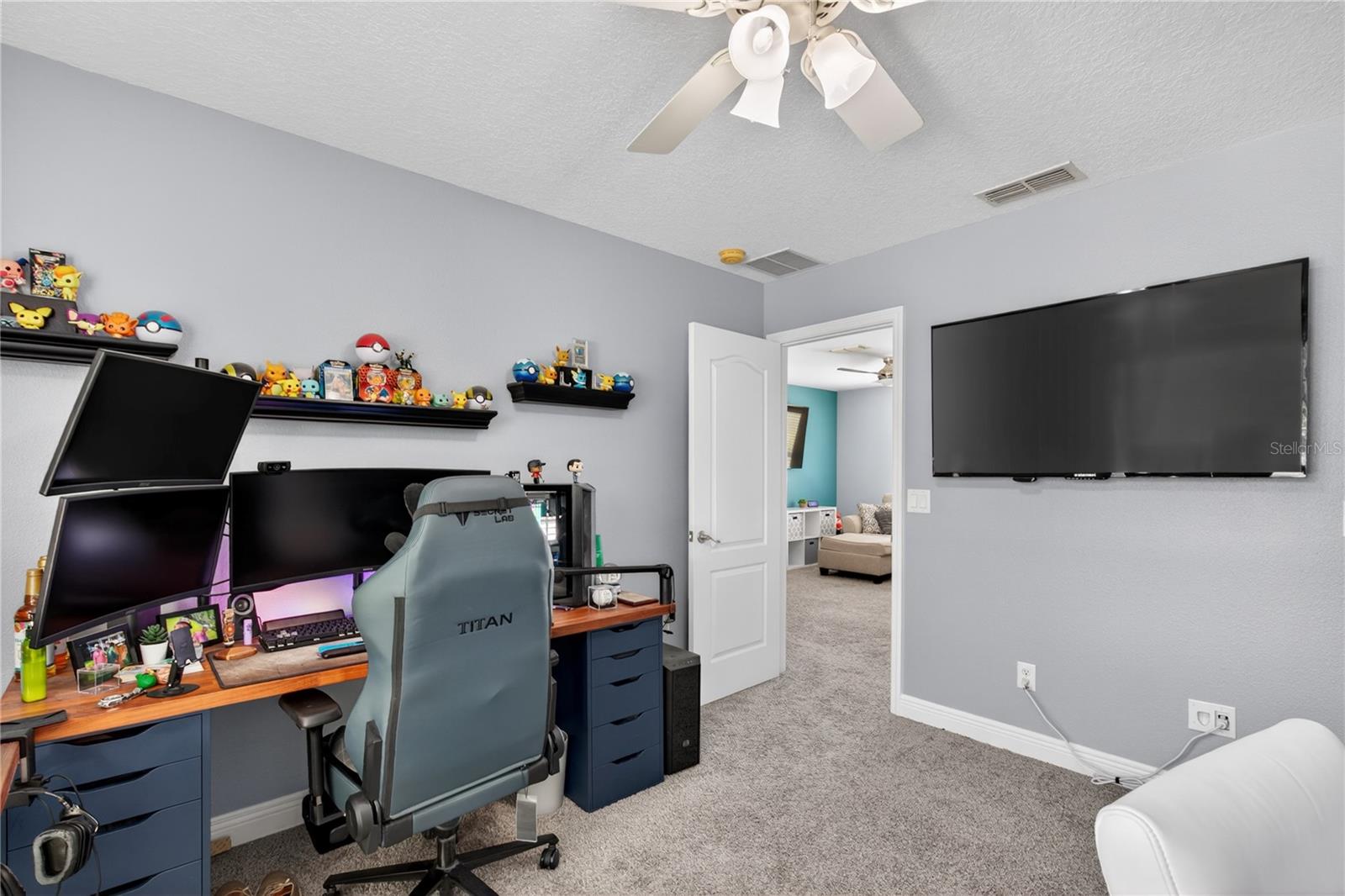 Image 31 of 57 For 23626 Valderama Lane