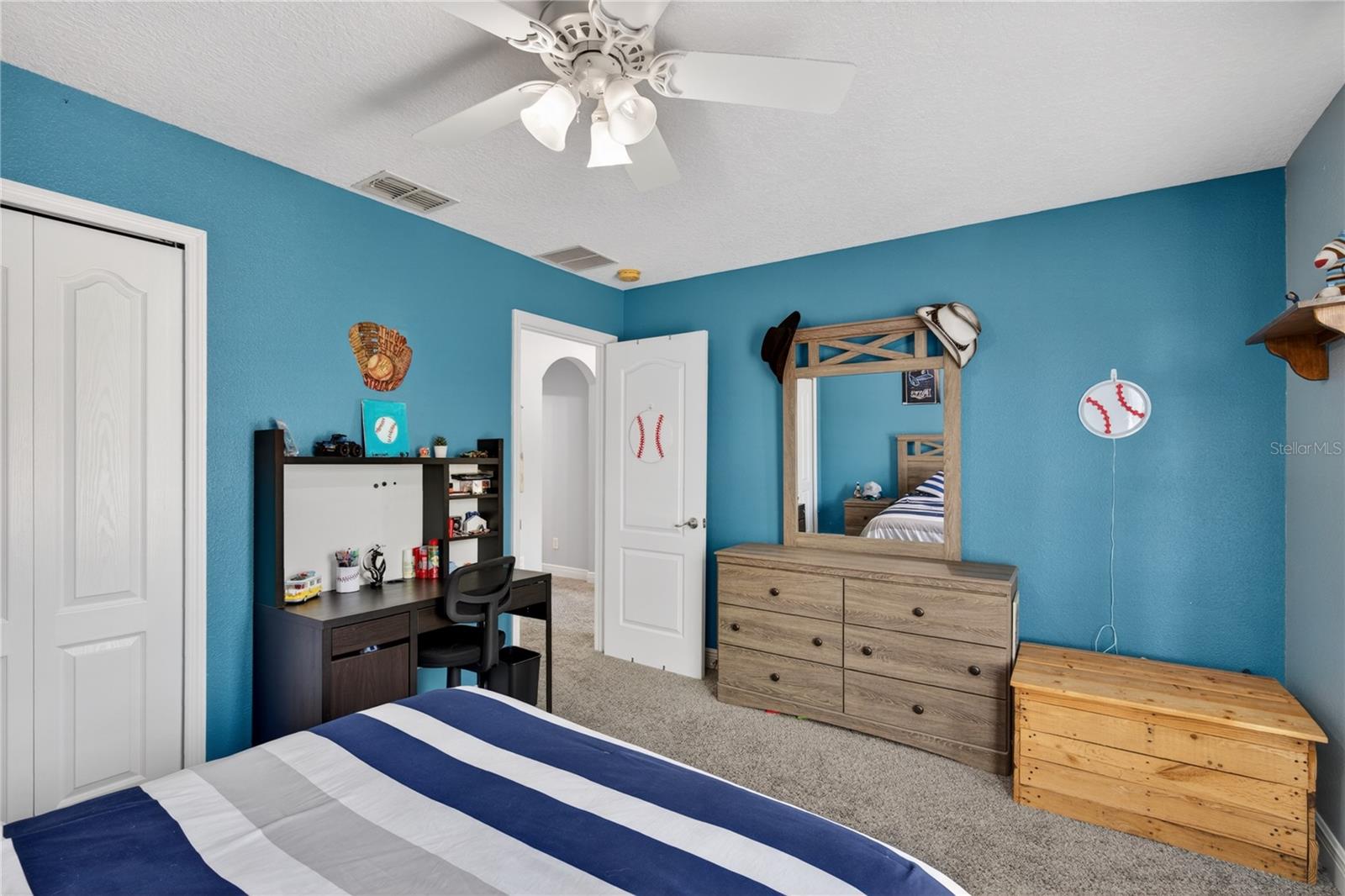 Image 36 of 57 For 23626 Valderama Lane