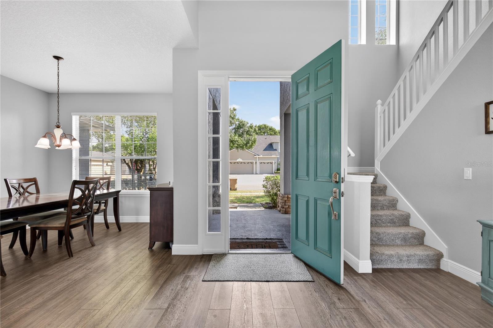 Image 5 of 57 For 23626 Valderama Lane