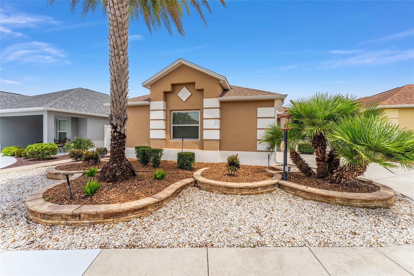 Image 37 of 39 For 2085 Ironton Place