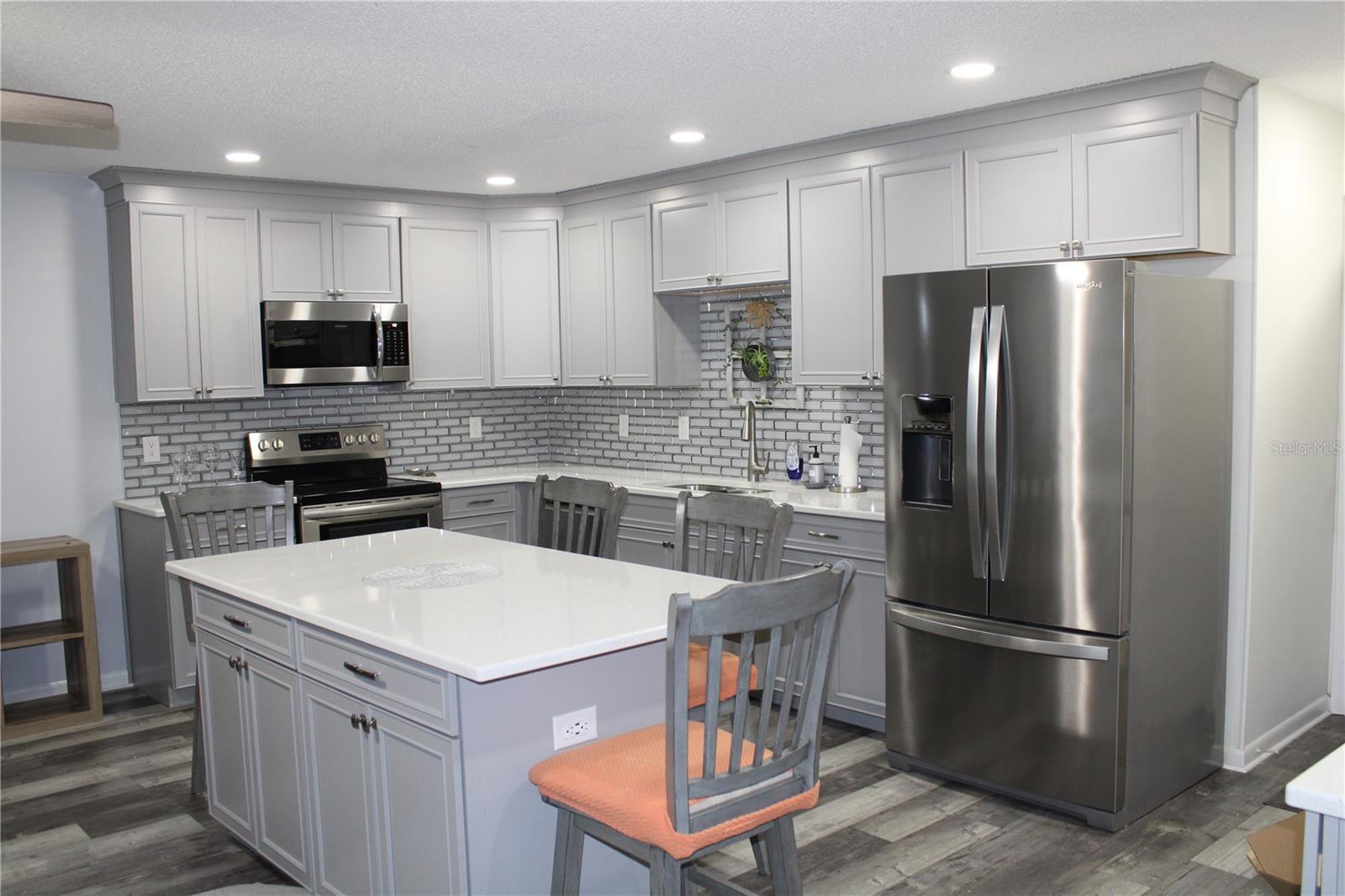 Image 15 of 56 For 9587 84th Terrace B
