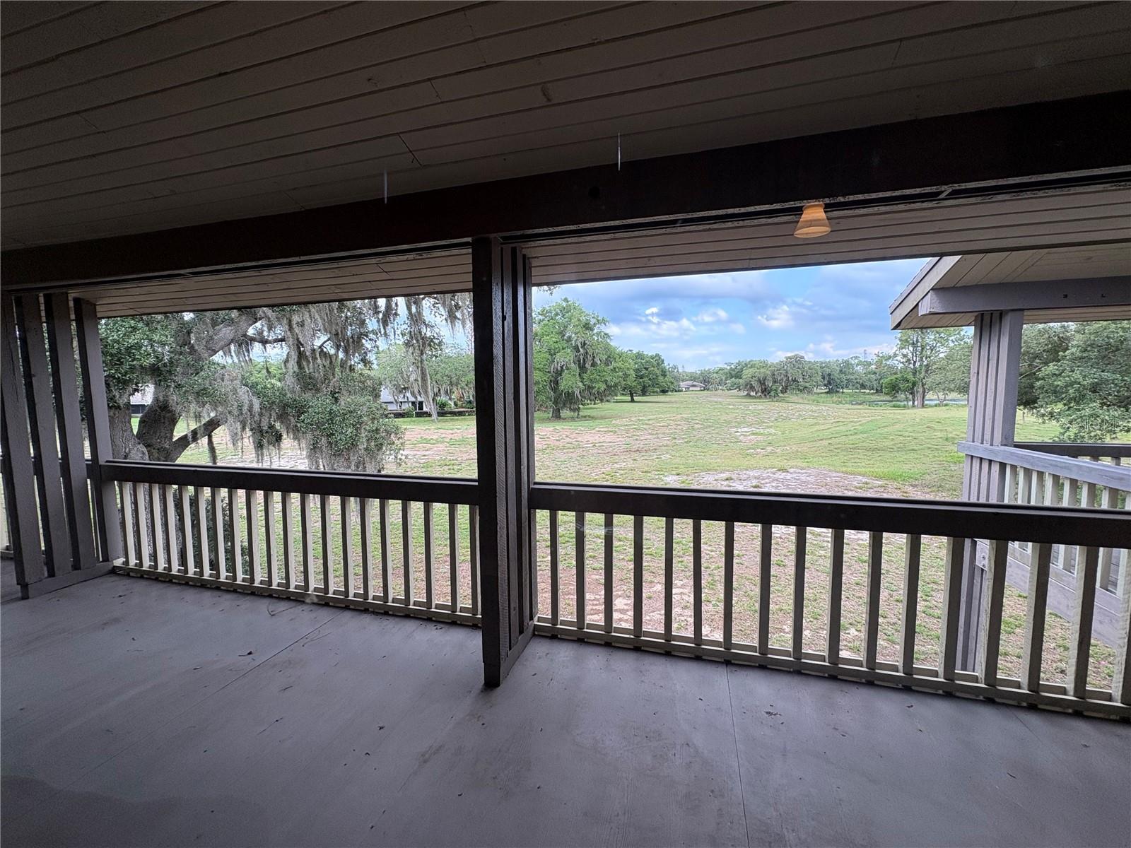 Image 8 of 10 For 167 Palm View Court 3487