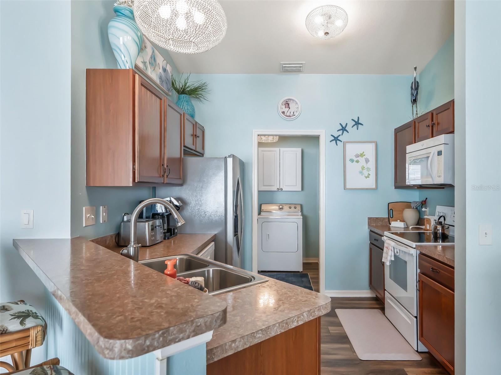 Image 18 of 38 For 3742 Viscaya Court
