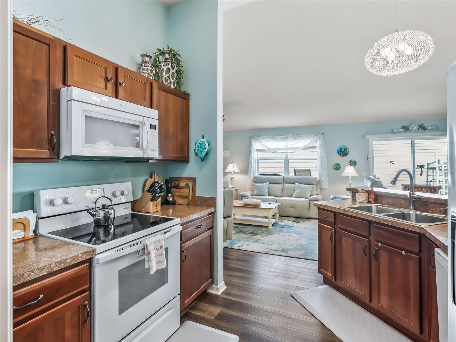 Image 22 of 38 For 3742 Viscaya Court