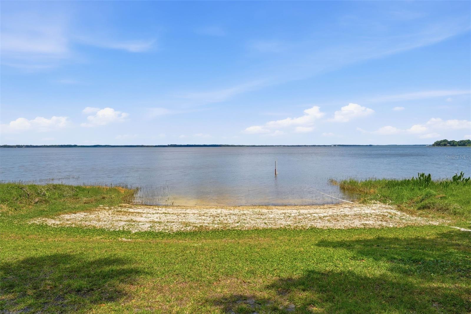 Image 9 of 59 For 119 Lake Shore Circle