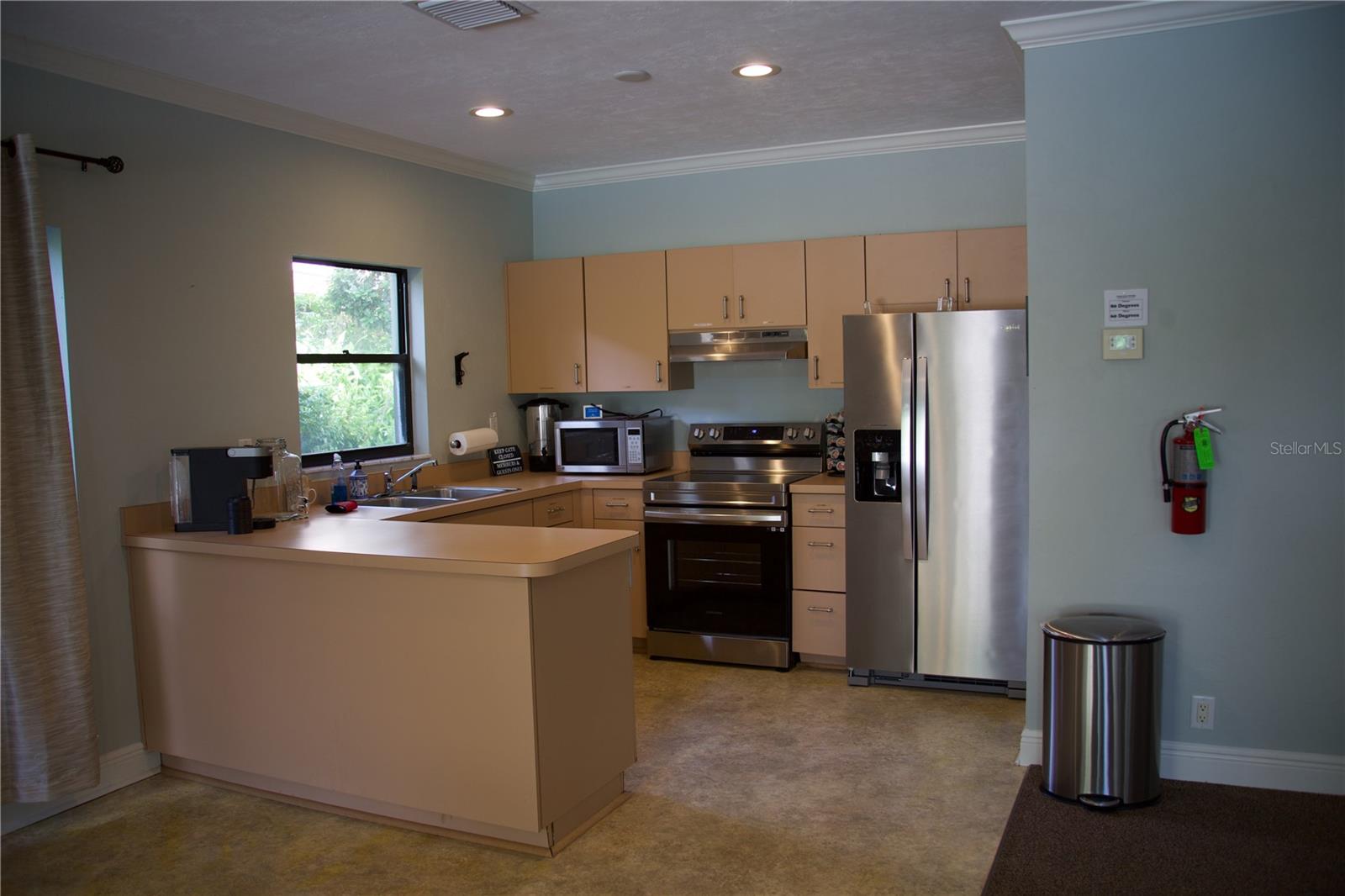 Image 25 of 34 For 631 Sand Lake Court