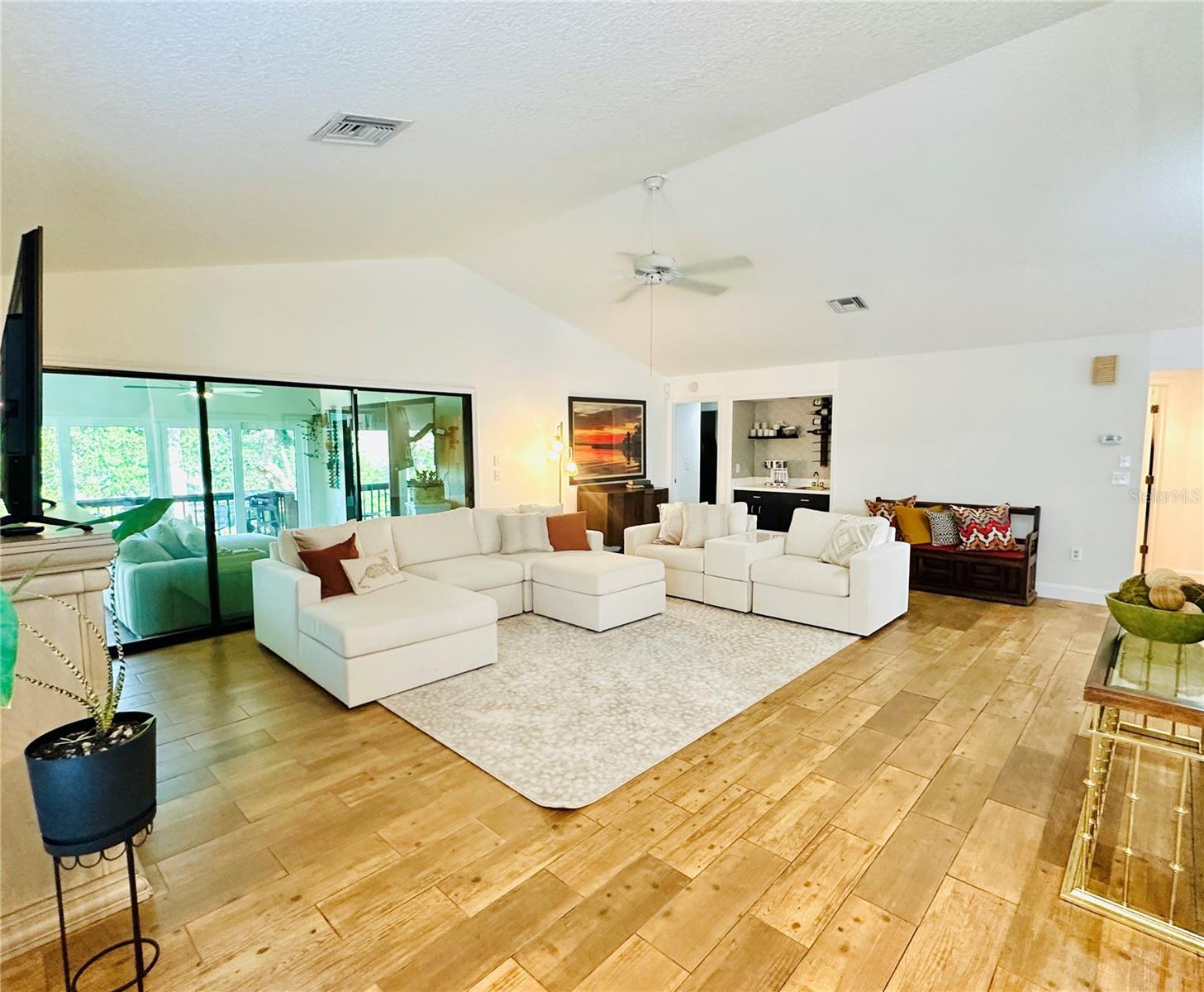 Image 4 of 34 For 631 Sand Lake Court